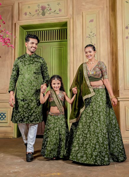 Mastani Mahendi  Wedding Lahenga Choli Combo Silk Lehenga