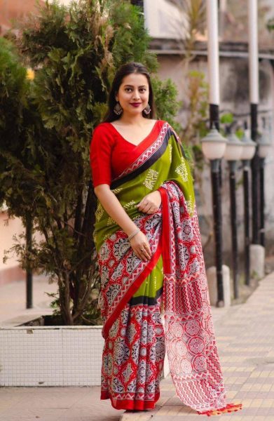 Daily Wear Mehndi Green Soft Jute Silk Saree silk saree
